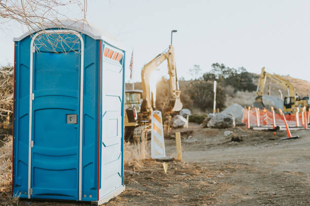 Best Portable restroom trailer rental  in Lincoln, MO